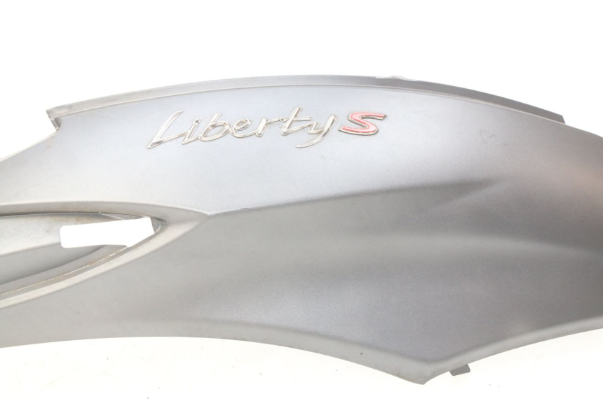 photo de RECHTER HINTERER KOTFLÜGEL PIAGGIO LIBERTY IGET 4T 50 (2015 - 2020) - Oberflächenzustand und Material