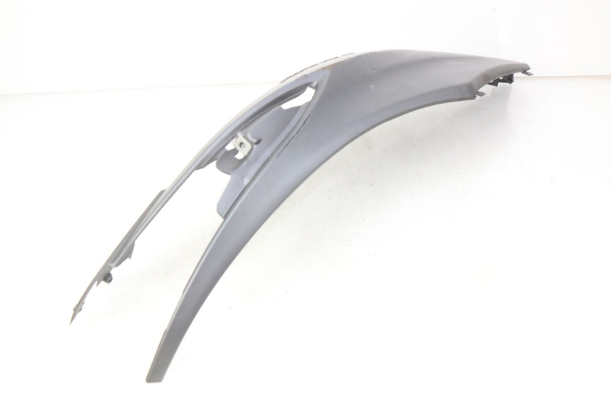 photo de RECHTER HINTERER KOTFLÜGEL PIAGGIO LIBERTY IGET 4T 50 (2015 - 2020) - Details der Befestigungspunkte