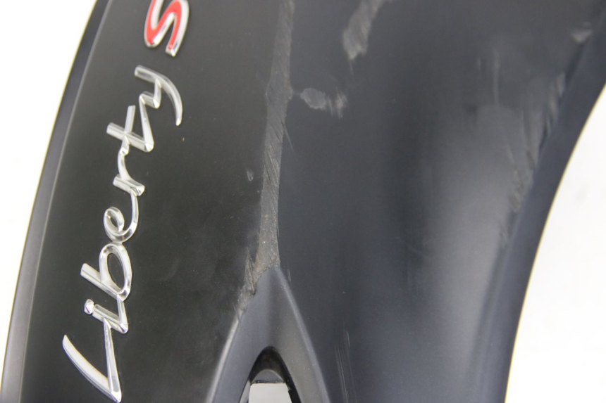 photo de RECHTER HINTERER KOTFLÜGEL PIAGGIO LIBERTY IGET 4T 50 (2015 - 2020) - Zoom auf Gebrauchszustand