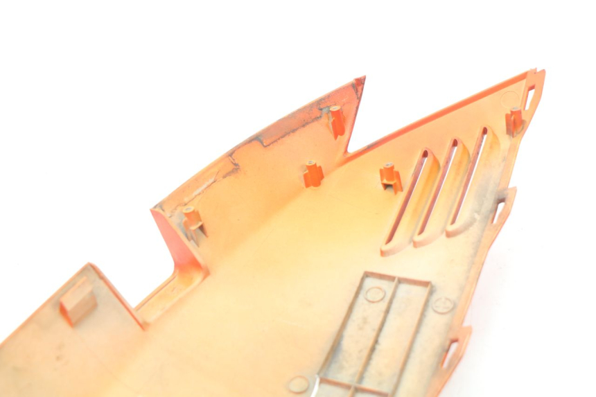 photo de RECHTER HINTERER KOTFLÜGEL KYMCO LIKE 125 (2009 - 2016) - Zoom auf Gebrauchszustand