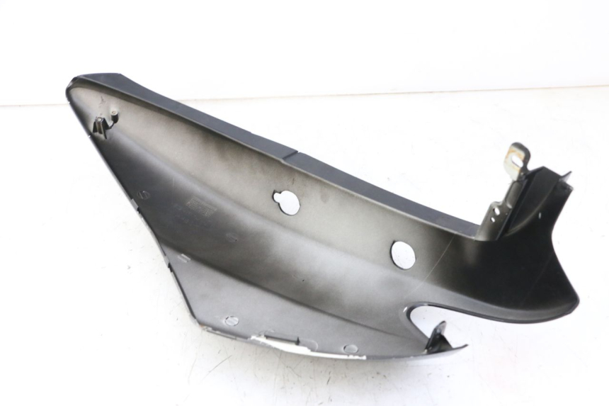 photo de VERKLEIDUNG HINTEN RECHTS MBK OVETTO ONE 2T 50 (2013 - 2017) - Detailansicht des Bauteils