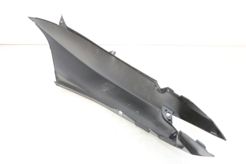 photo de VERKLEIDUNG HINTEN RECHTS PIAGGIO MP3 HPE 310 (2024 - 2025) - Alternative Perspektive