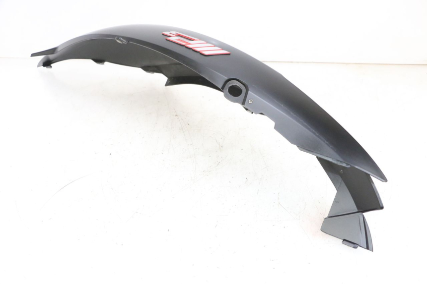 photo de VERKLEIDUNG HINTEN RECHTS PIAGGIO MP3 HPE 300 (2019 - 2026) - Oberflächenzustand und Material