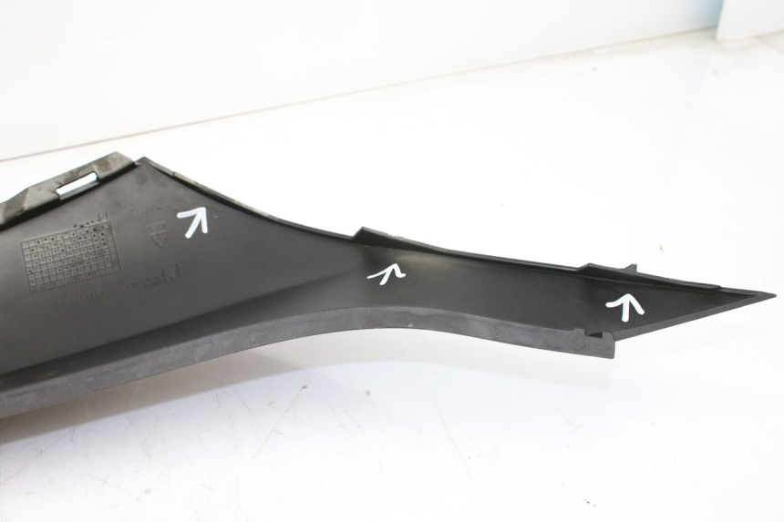 photo de RECHTER HINTERER KOTFLÜGEL PIAGGIO MP3 LT 300 (2010 - 2016) - Detailansicht des Bauteils