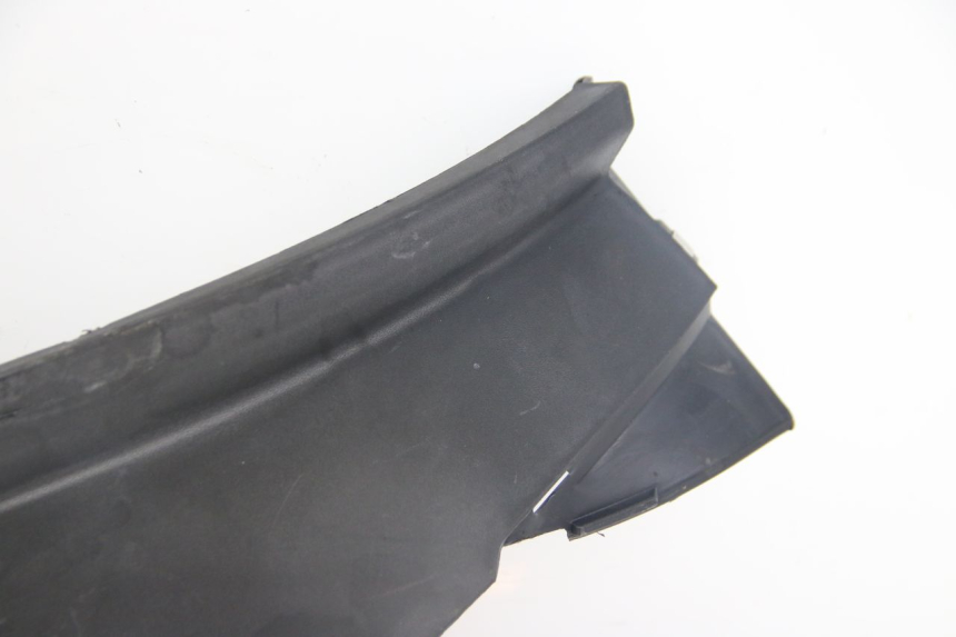 photo de RECHTER HINTERER KOTFLÜGEL PIAGGIO MP3 125 (2006 - 2014) - Detailansicht des Bauteils