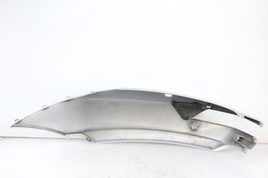 photo de RECHTER HINTERER KOTFLÜGEL PIAGGIO MP3 500 (2014 - 2017) - Alternative Perspektive