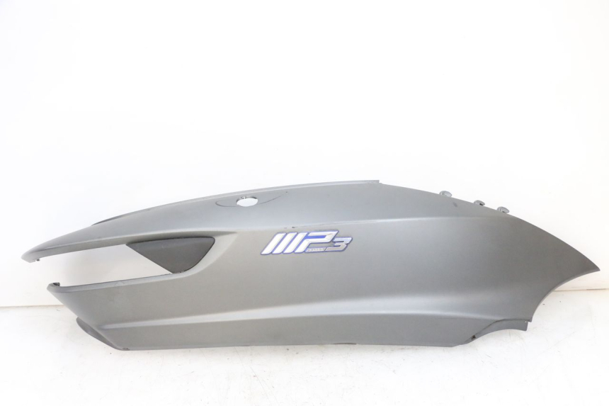 photo de VERKLEIDUNG HINTEN RECHTS PIAGGIO MP3 500 (2016 - 2018) - Hauptansicht