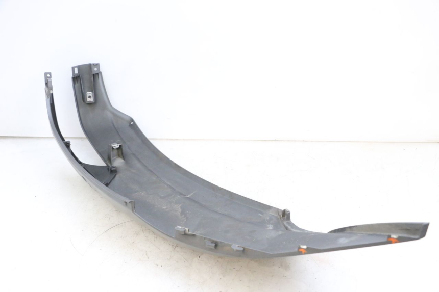 photo de VERKLEIDUNG HINTEN RECHTS PIAGGIO MP3 500 (2016 - 2018) - Zoom auf Gebrauchszustand