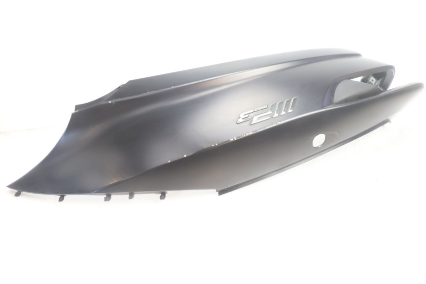 photo de VERKLEIDUNG HINTEN RECHTS PIAGGIO MP3 500 (2016 - 2018) - Oberflächenzustand und Material