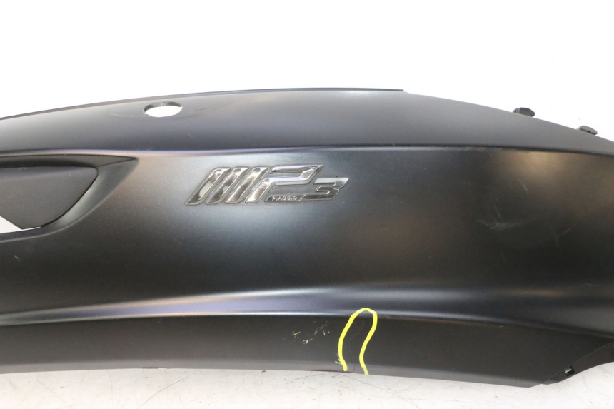 photo de VERKLEIDUNG HINTEN RECHTS PIAGGIO MP3 500 (2016 - 2018) - Zoom auf Gebrauchszustand