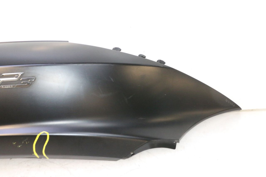 photo de VERKLEIDUNG HINTEN RECHTS PIAGGIO MP3 500 (2016 - 2018) - Technische Nahaufnahme