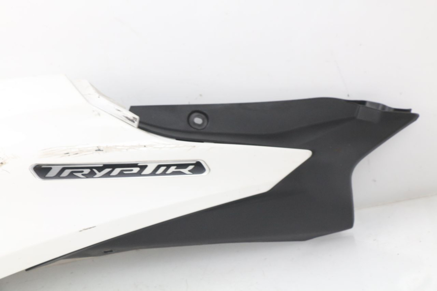 photo de VERKLEIDUNG HINTEN RECHTS MBK MW TRYPTIK 125 (2017 - 2022) - Detailansicht des Bauteils