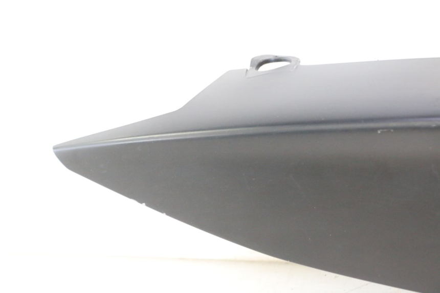 photo de VERKLEIDUNG HINTEN RECHTS PIAGGIO NEW TYPHOON 50 (2018 - 2021) - Detailansicht des Bauteils