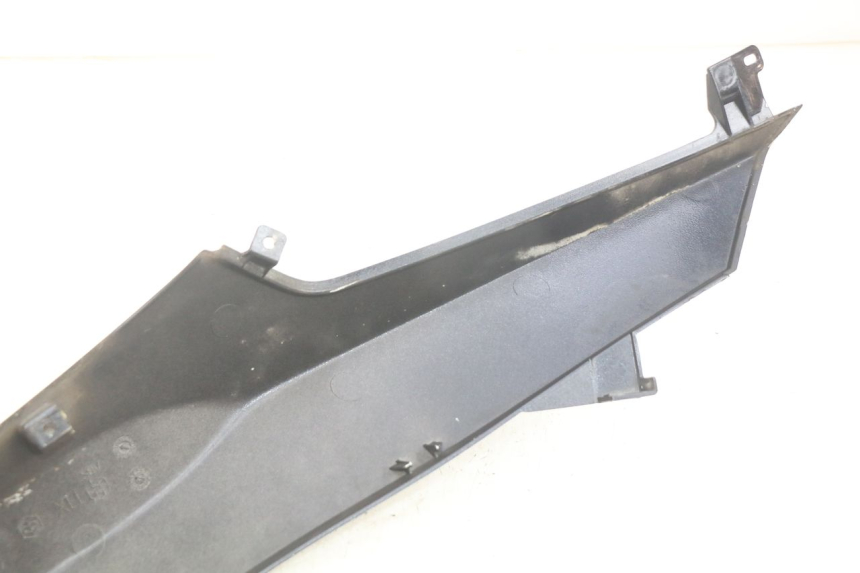 photo de RECHTER HINTERER KOTFLÜGEL GILERA NEXUS 125 (2007 - 2009) - Technische Nahaufnahme