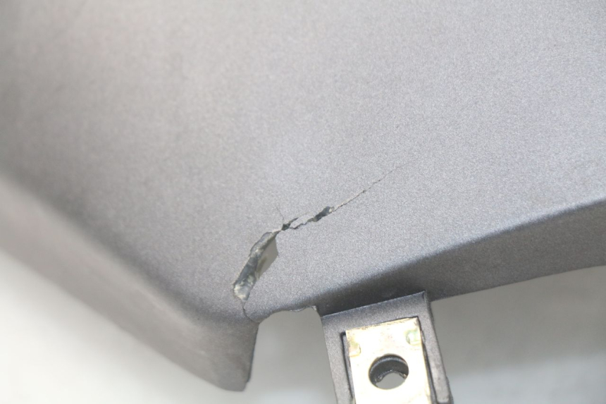 photo de VERKLEIDUNG HINTEN RECHTS SYM ORBIT 2 4T 50 (2008 - 2017) - Detailansicht des Bauteils