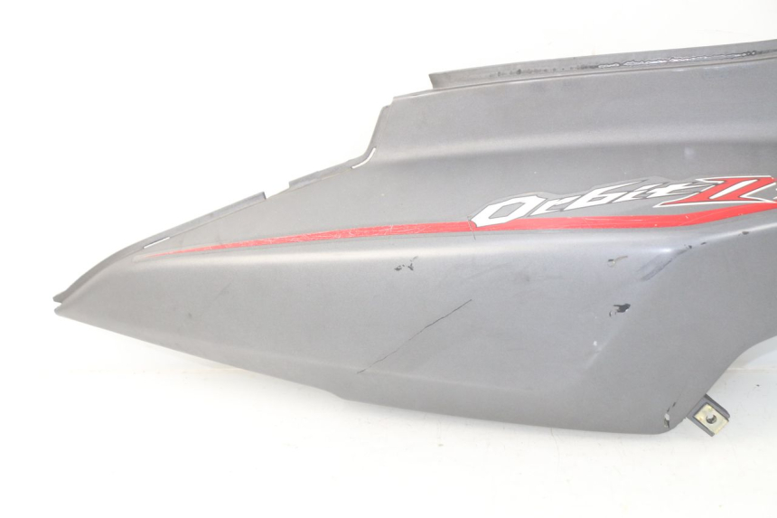 photo de VERKLEIDUNG HINTEN RECHTS SYM ORBIT 2 4T 50 (2008 - 2017) - Details der Befestigungspunkte