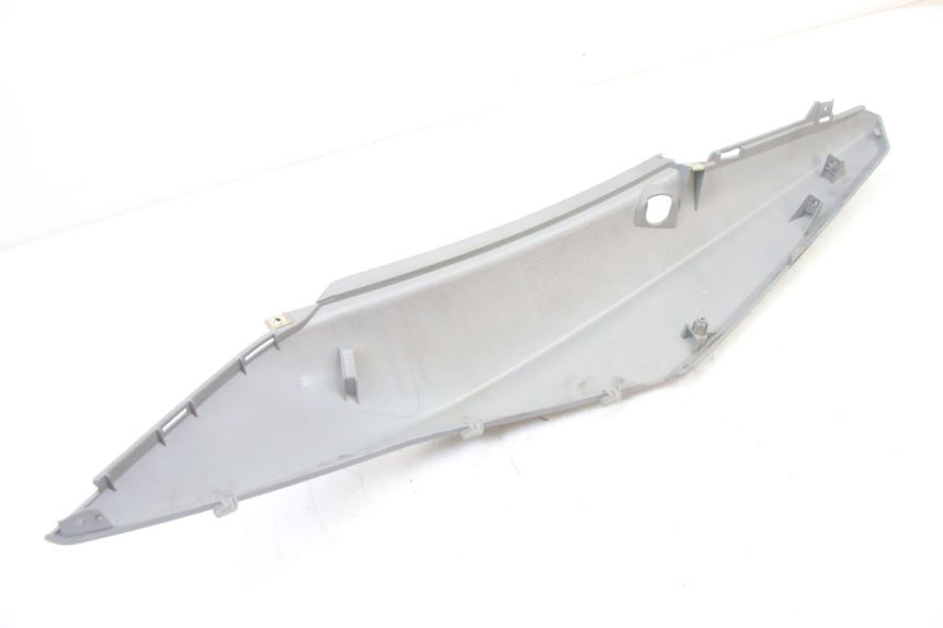 photo de VERKLEIDUNG HINTEN RECHTS SYM ORBIT III 3 4T 50 (2021 - 2025) - Gesamtansicht des Produkts