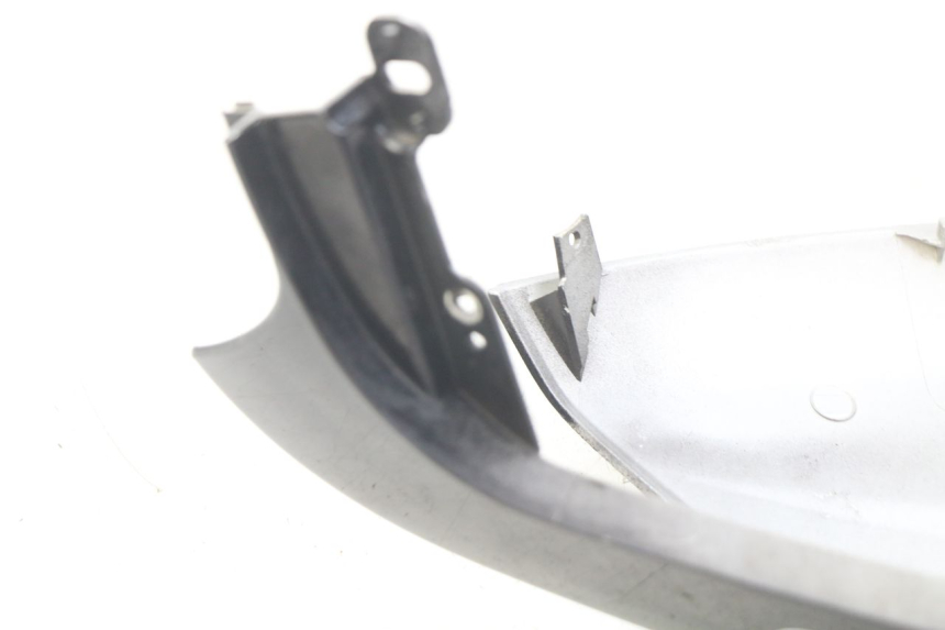 photo de RECHTER HINTERER KOTFLÜGEL MBK OVETTO 2T 50 (2007 - 2017) - Details der Befestigungspunkte