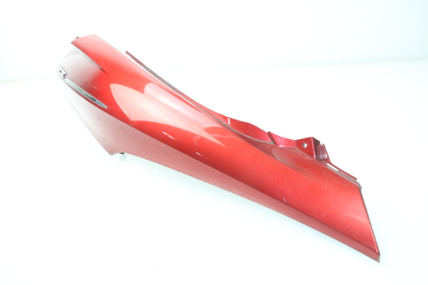 photo de RECHTER HINTERER KOTFLÜGEL HONDA PCX (JF47) 125 (2012 - 2013) - Charakteristische Merkmale