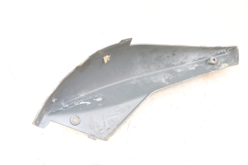 photo de RECHTER HINTERER KOTFLÜGEL PEUGEOT LUDIX 50 (2005 - 2007) - Zoom auf Gebrauchszustand