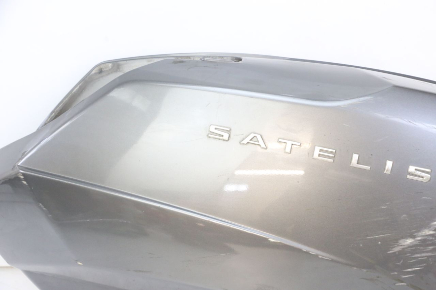 photo de RECHTER HINTERER KOTFLÜGEL PEUGEOT SATELIS 125 (2010 - 2012) - Hochauflösende Nahaufnahme