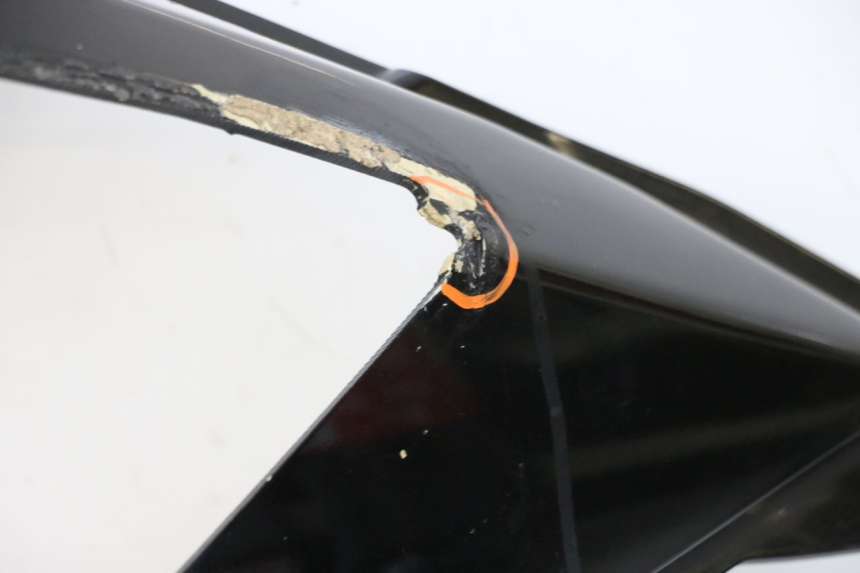 photo de VERKLEIDUNG HINTEN RECHTS PEUGEOT SATELIS COMPRESSOR K15 125 (2006 - 2009) - Detaillierte Sichtprüfung