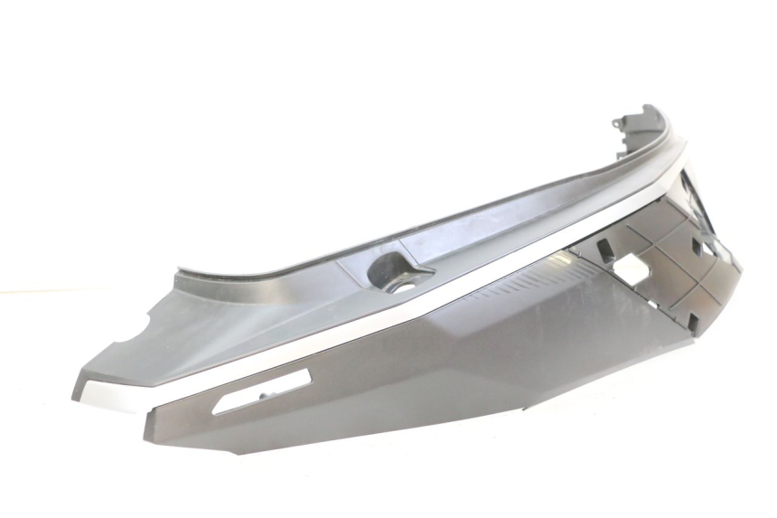 photo de RECHTE HINTERE SEITENVERKLEIDUNG PEUGEOT TWEET 4T 50 (2023 - 2025) - Kennzeichnungen und Originalreferenzen