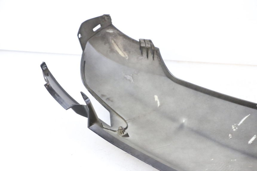 photo de VERKLEIDUNG HINTEN RECHTS PEUGEOT VIVACITY 125 (2010 - 2017) - Zoom auf Gebrauchszustand