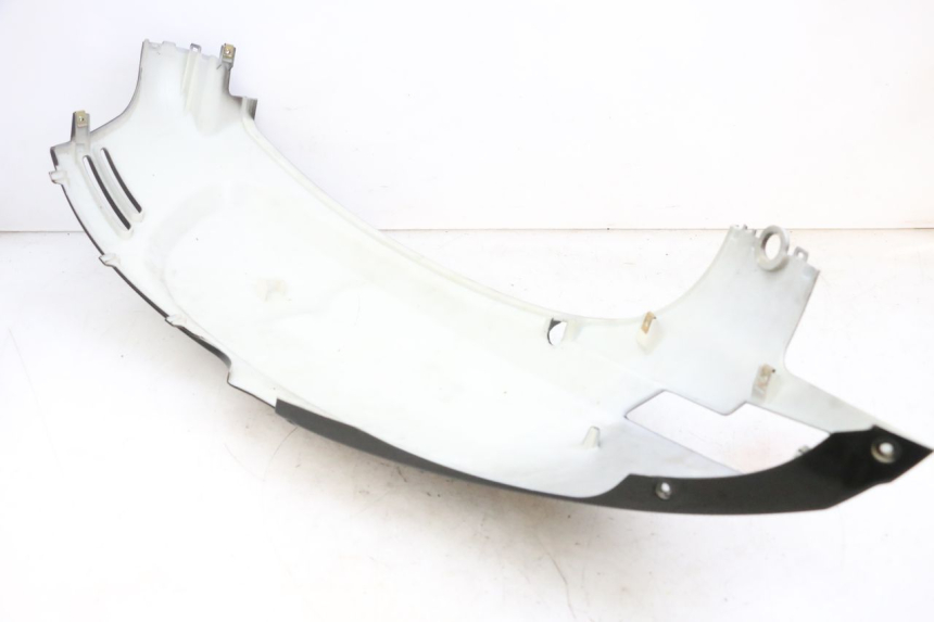 photo de VERKLEIDUNG HINTEN RECHTS EFUN PUSA 1 - Zoom auf Gebrauchszustand