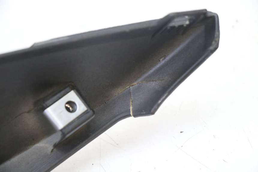 photo de VERKLEIDUNG HINTEN RECHTS GILERA RUNNER SP 50 (2006 - 2008) - Charakteristische Merkmale