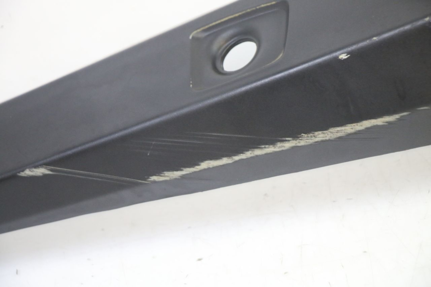 photo de VERKLEIDUNG HINTEN RECHTS GILERA RUNNER SP 50 (2006 - 2008) - Alternative Perspektive