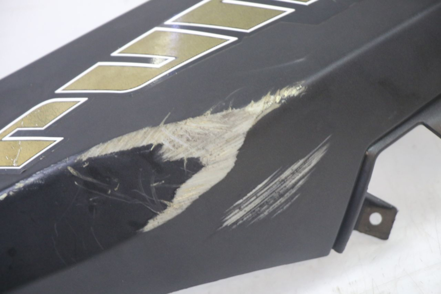 photo de VERKLEIDUNG HINTEN RECHTS GILERA RUNNER SP 50 (2006 - 2008) - Gesamtansicht des Produkts