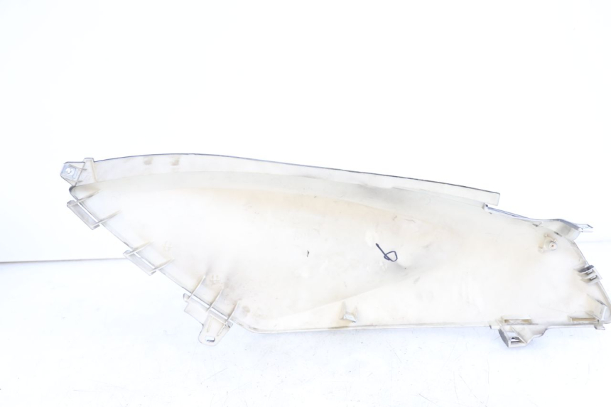 photo de VERKLEIDUNG HINTEN RECHTS JM MOTORS SANTANA 50 (2014 - 2023) - Technische Nahaufnahme