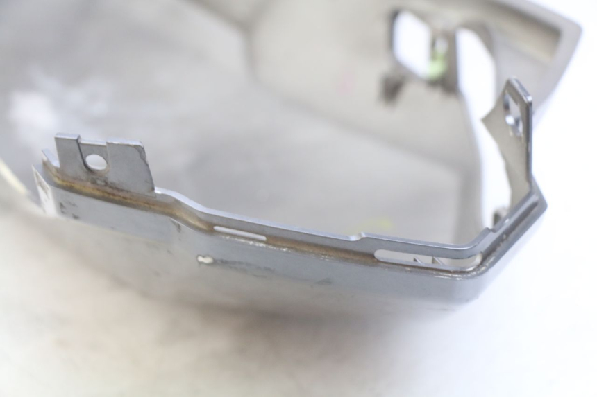 photo de RECHTER HINTERER KOTFLÜGEL PEUGEOT SATELIS 125 (2010 - 2012) - Zoom auf Gebrauchszustand