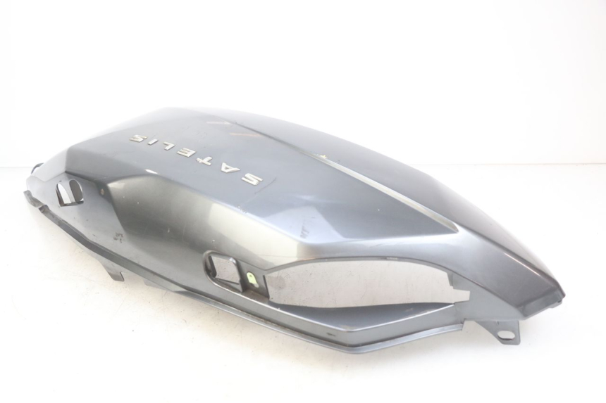 photo de RECHTER HINTERER KOTFLÜGEL PEUGEOT SATELIS 125 (2010 - 2012) - Details der Befestigungspunkte