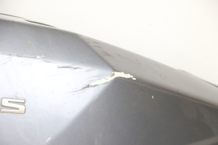 photo de RECHTER HINTERER KOTFLÜGEL PEUGEOT SATELIS 125 (2006 - 2009) - Kennzeichnungen und Originalreferenzen