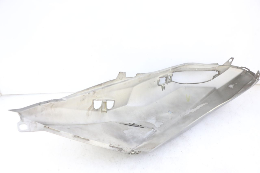 photo de VERKLEIDUNG HINTEN RECHTS PEUGEOT SATELIS 125 (2013 - 2018) - Gesamtansicht des Produkts