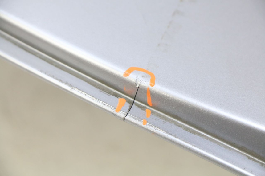 photo de RECHTER HINTERER KOTFLÜGEL APRILIA SCARABEO LIGHT 125 (2007 - 2011) - Charakteristische Merkmale