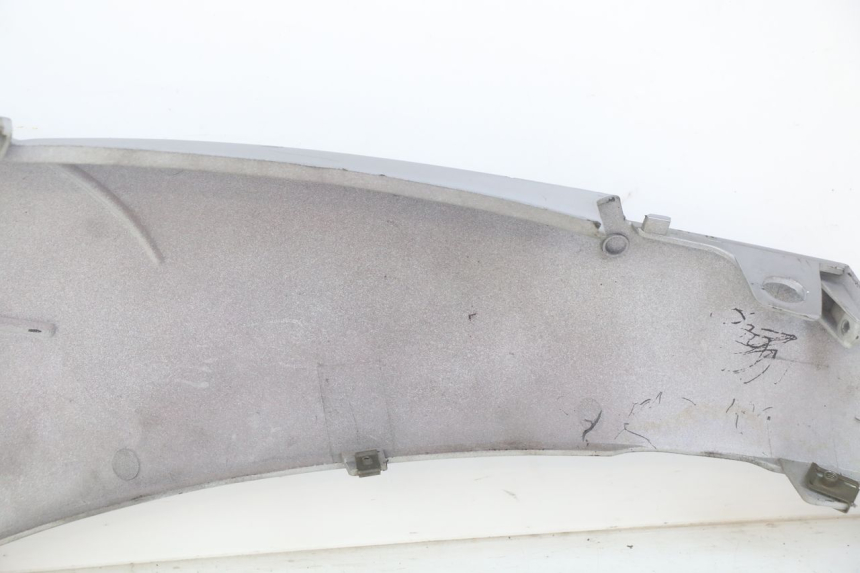 photo de RECHTER HINTERER KOTFLÜGEL APRILIA SCARABEO LIGHT 125 (2007 - 2011) - Technische Nahaufnahme