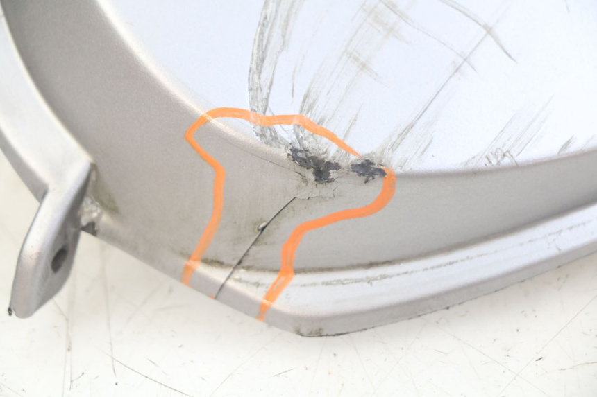 photo de RECHTER HINTERER KOTFLÜGEL APRILIA SCARABEO LIGHT 125 (2007 - 2011) - Kennzeichnungen und Originalreferenzen