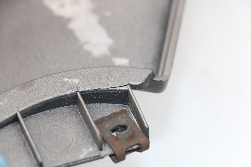 photo de VERKLEIDUNG HINTEN RECHTS MBK SKYLINER 125 (2004 - 2007) - Detailansicht des Bauteils