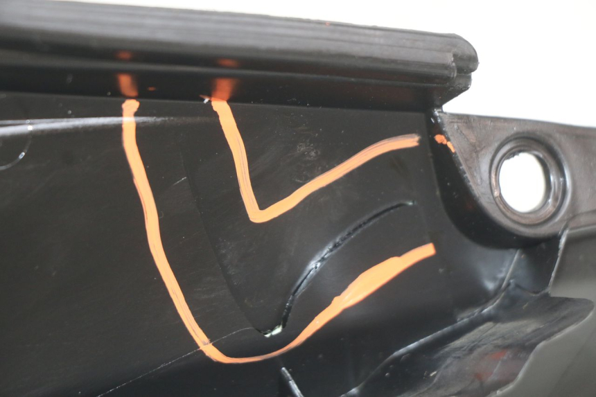 photo de RECHTER HINTERER KOTFLÜGEL SHERCO SM-R 50 (2018 - 2021) - Zoom auf Gebrauchszustand