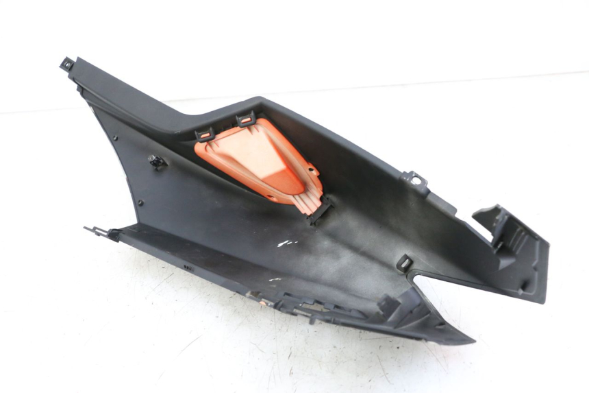 photo de VERKLEIDUNG HINTEN RECHTS PEUGEOT SPEEDFIGHT 4 2T 50 (2015 - 2019) - Alternative Perspektive