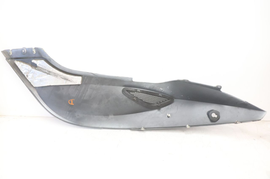 photo de VERKLEIDUNG HINTEN RECHTS CAN-AM SPYDER RS 1000 (2008 - 2012) - Details der Befestigungspunkte