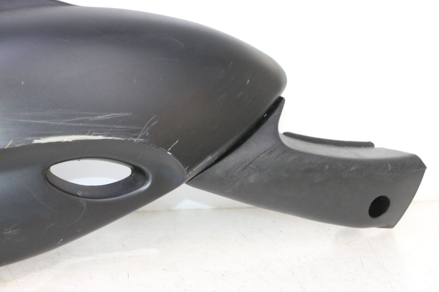 photo de VERKLEIDUNG HINTEN RECHTS GILERA STALKER 50 (2004 - 2014) - Details der Befestigungspunkte
