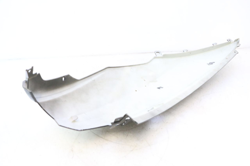 photo de VERKLEIDUNG HINTEN RECHTS RAZZO STEED 125 (2012 - 2018) - Technische Nahaufnahme