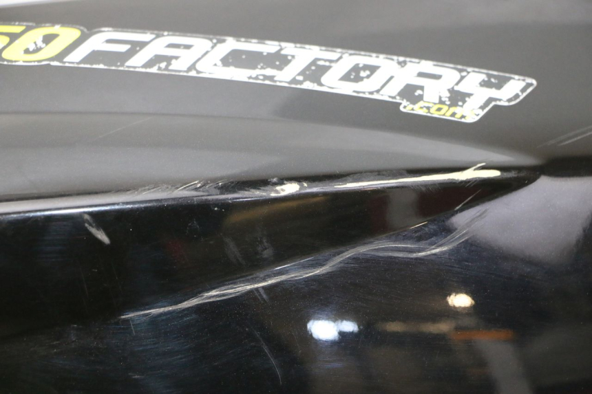 photo de VERKLEIDUNG HINTEN RECHTS PEUGEOT STREETZONE I NAKED 2T 50 (2018 - 2020) - Zoom auf Komponenten