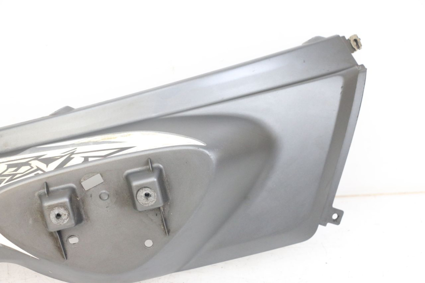 photo de RECHTER HINTERER KOTFLÜGEL MBK STUNT NAKED 50 (2004 - 2018) - Kennzeichnungen und Originalreferenzen