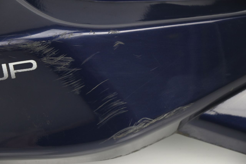 photo de VERKLEIDUNG HINTEN RECHTS PEUGEOT SUM UP 125 (2008 - 2013) - Charakteristische Merkmale