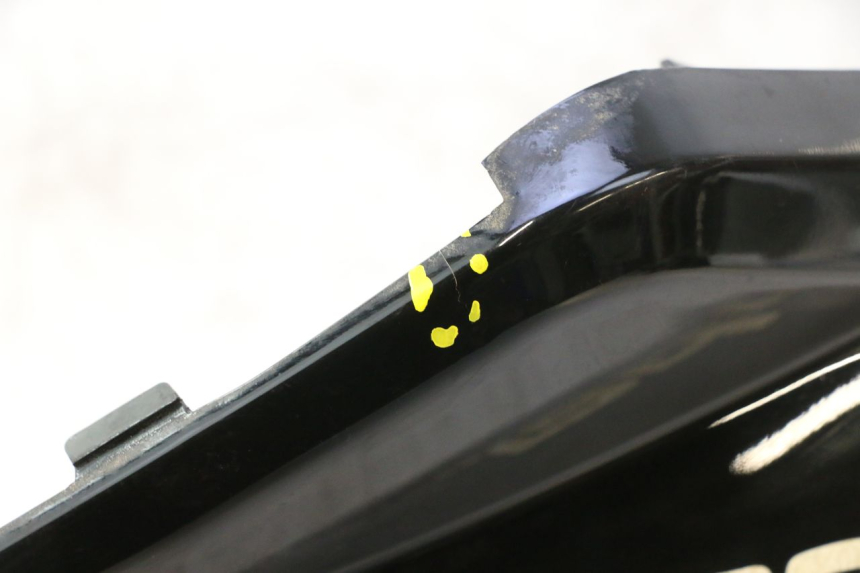photo de VERKLEIDUNG HINTEN RECHTS KYMCO SUPER 8 2T 50 (2007 - 2013) - Zoom auf Komponenten